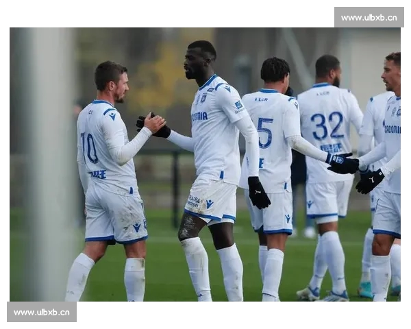 法甲最新赛季全面解析球队实力球员转会与冠军争夺战